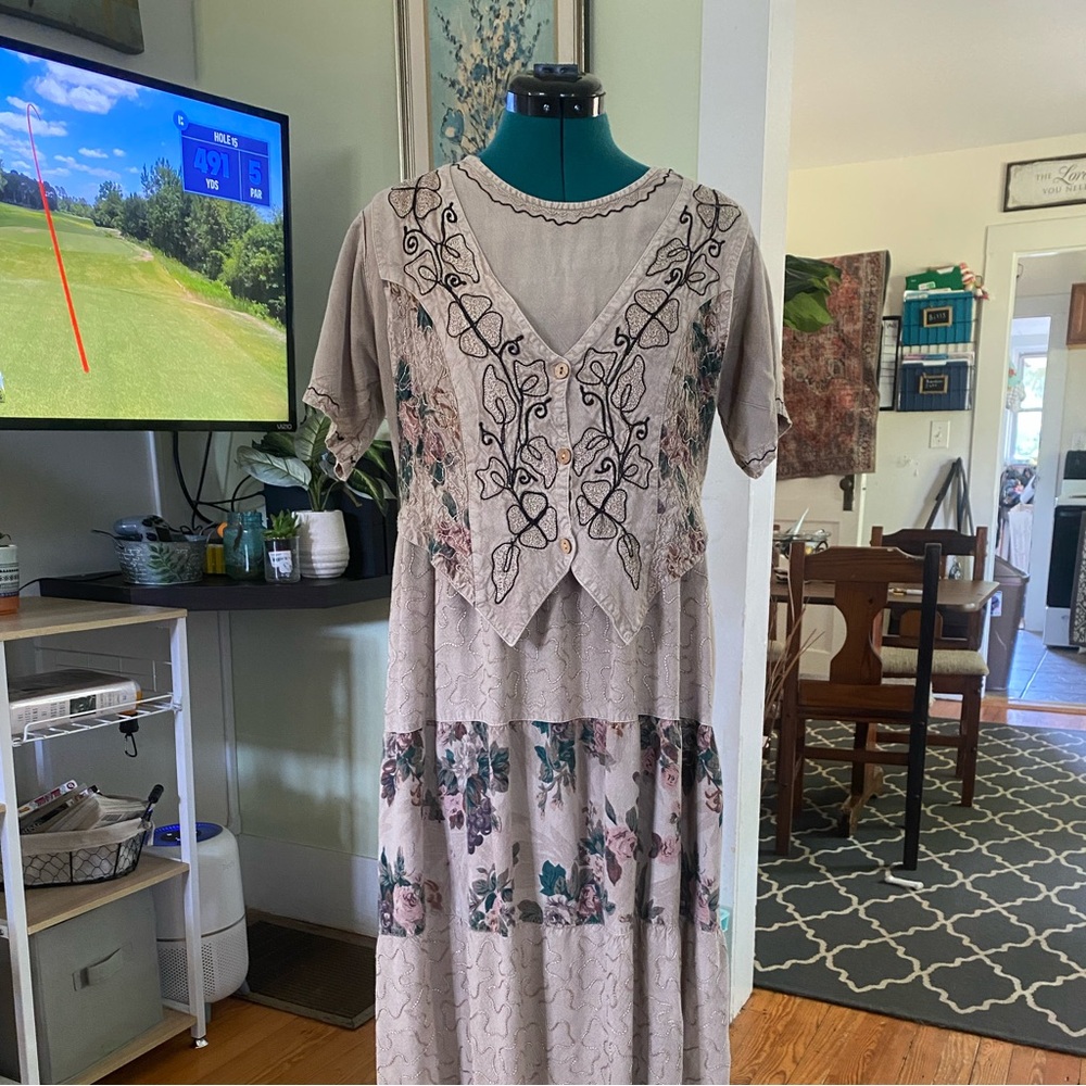 Jasmine by KVM long modest dress with vest